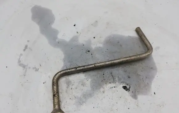 BMW 5 E39 Wheel nut wrench NOCODE