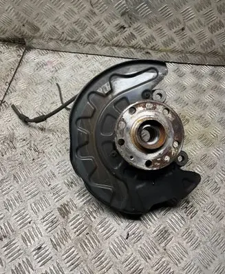Seat Leon IV Front wheel hub 5WA256