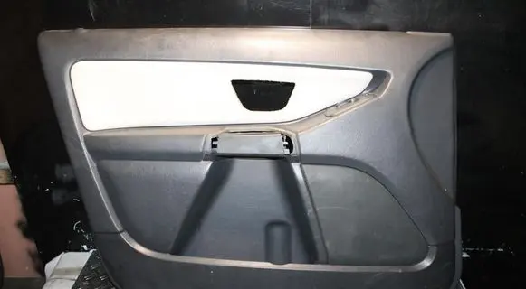 Volvo XC90 Front door card panel trim 