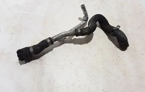 BMW 5 F10 F11 Engine coolant pipe/hose 7647750