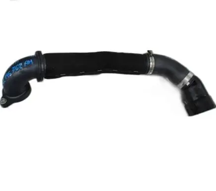 Volkswagen Touran III Intercooler hose/pipe 