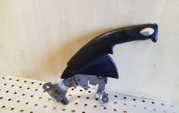 Honda CR-V Handbrake/parking brake lever assembly