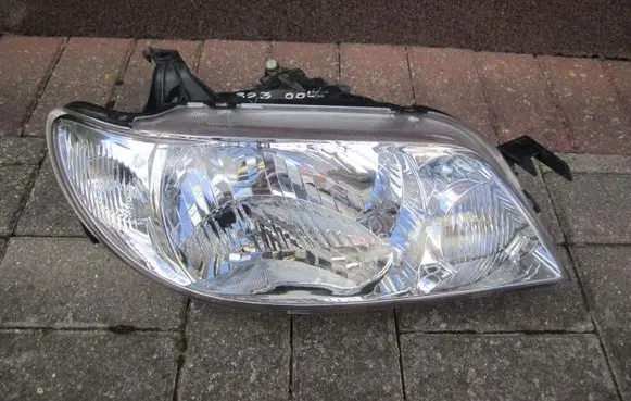 Mazda 323 F Headlight/headlamp