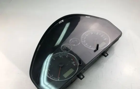 Volkswagen Sharan Speedometer (instrument cluster) 7M3920820EX