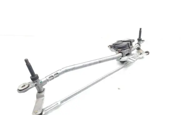 Land Rover Range Rover Evoque L551 Front wiper linkage and motor K8D217500BE 339702204U S5060P0402