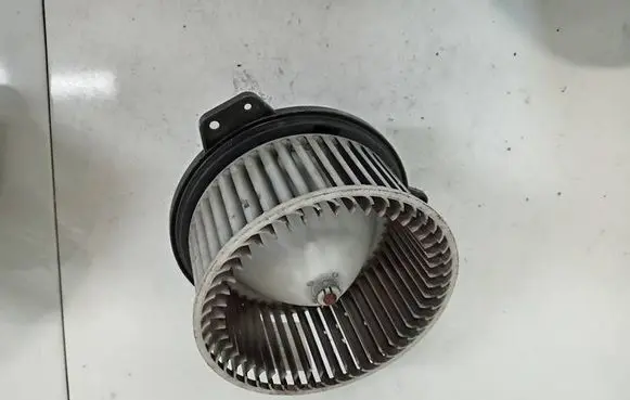 Heater fan/blower