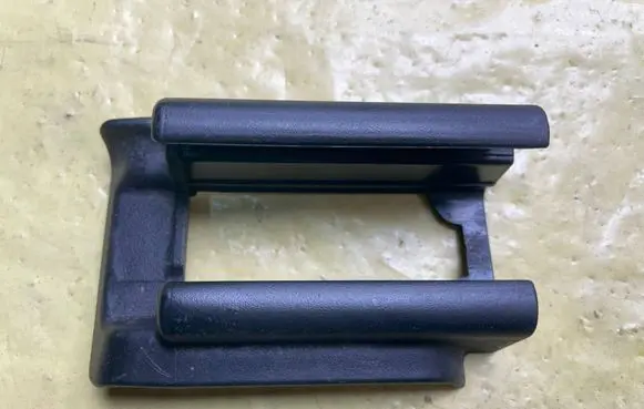 Mercedes-Benz C W204 Front passenger seat rail trim A2049190220