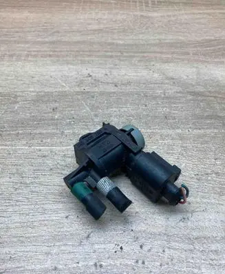Audi A4 S4 B8 8K Turbo solenoid valve 1K0906283A WITHPLUG