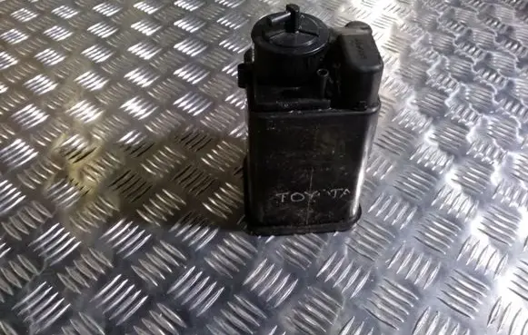 Toyota Corolla E120 E130 Active carbon filter fuel vapour canister 7770412490