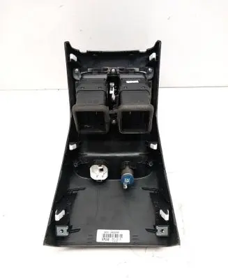 KIA Optima Rear air vent grill 84601D4020FD4 20170531 164620