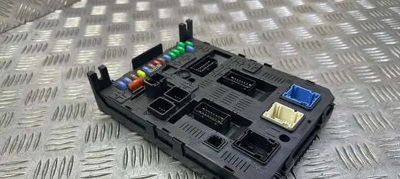 Peugeot 3008 II Comfort/convenience module 9812188580 282902903