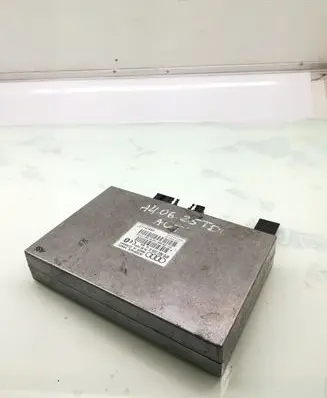 Audi A4 S4 B7 8E 8H Bluetooth control unit module 8P0862335D