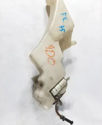 Audi A8 S8 D2 4D Windshield washer fluid reservoir/tank 4D0955451D