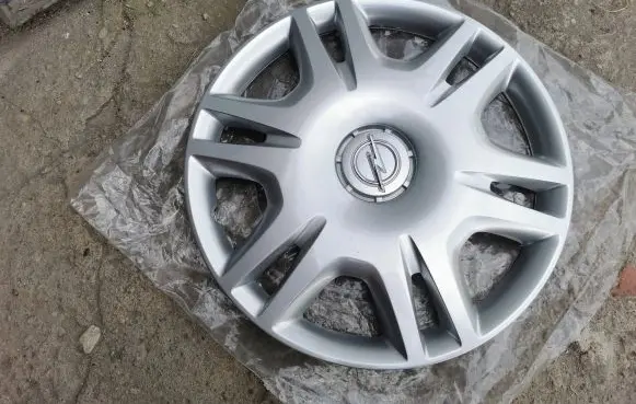 Opel Corsa D R15 wheel hub/cap/trim 13211892PN 6006094