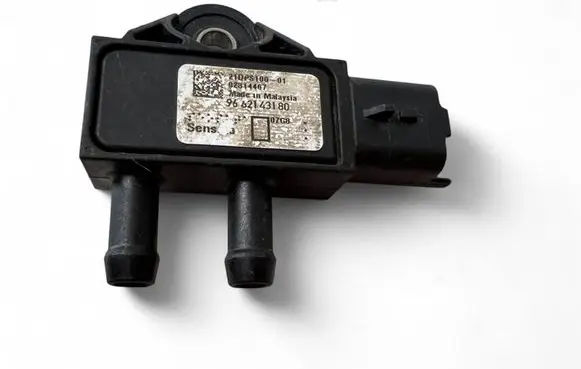 Citroen C4 I Picasso Exhaust gas pressure sensor 9662143180