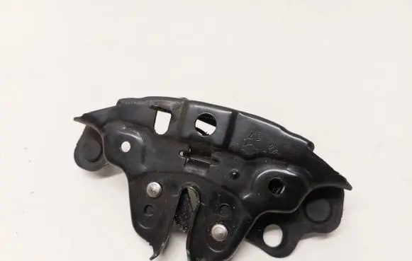 Engine bonnet/hood lock/catch
