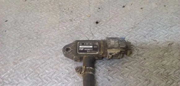 Opel Zafira B Exhaust gas pressure sensor 55198717 0281002771