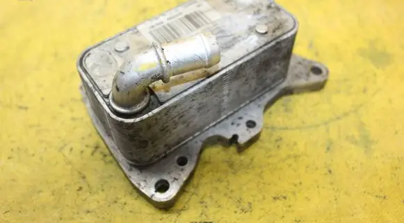 Engine oil radiator