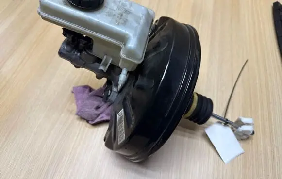 Seat Leon (5F) Brake booster 5Q1614105BR
