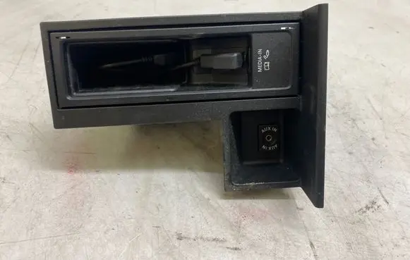 Volkswagen PASSAT B7 Head unit multimedia control 5N0035341H 1000003