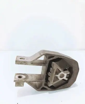 Ford Focus Engine mount bracket BV616P082CA 11051322