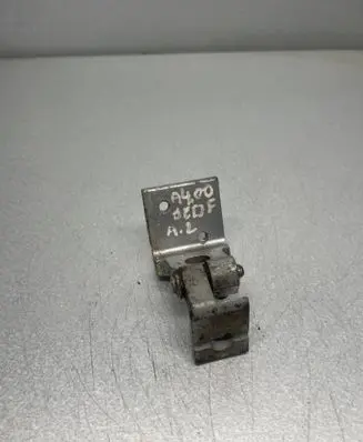 Audi A4 S4 B5 8D Rear door upper hinge 8D0833402A