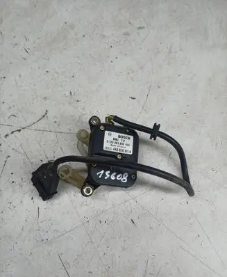 Audi A6 S6 C4 4A Air flap motor/actuator 443820511A 0132801003