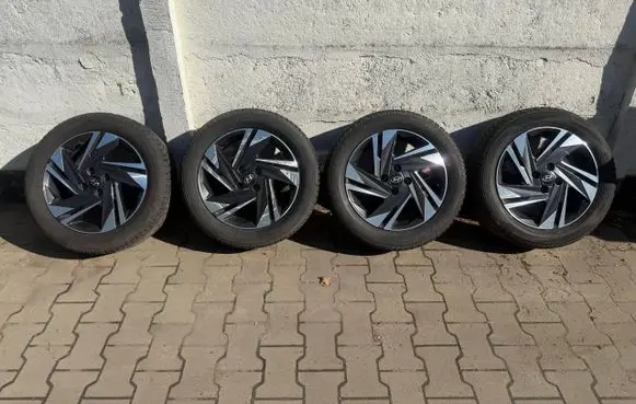 Hyundai Bayon R16 alloy rim 52910Q0200