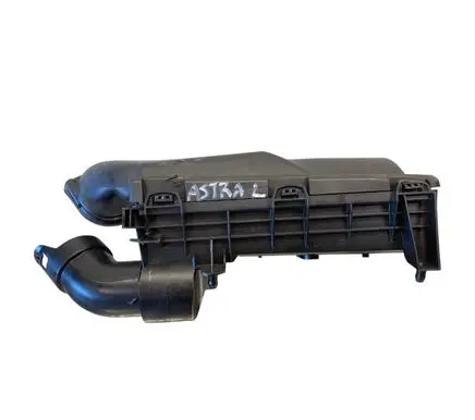 Opel Astra L Air filter box 9805379480