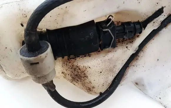 Opel Zafira A Windscreen/windshield washer pump