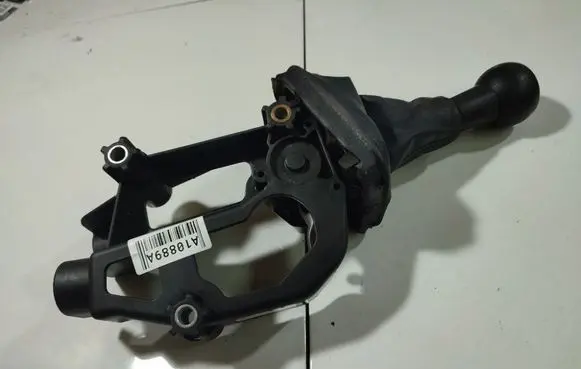 Peugeot 1007 Gear shifter/selector 680146980