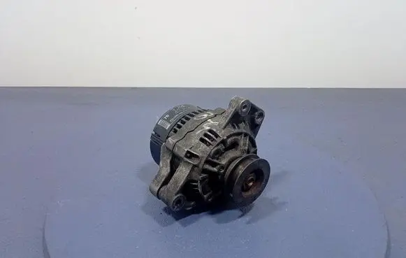 Volkswagen Transporter - Caravelle T4 Generator/alternator 028903025A