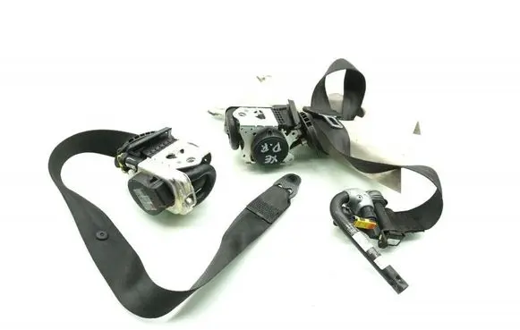 Jaguar XE Front seatbelt 