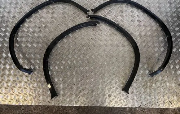 BMW X6 M Front arch trim 