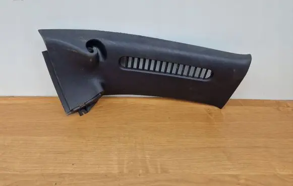 Ford Mondeo MK II Parcel shelf load cover mount bracket 93BBN280C47
