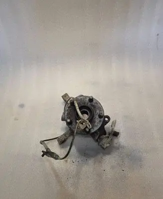 Toyota Avensis T250 Front wheel hub 
