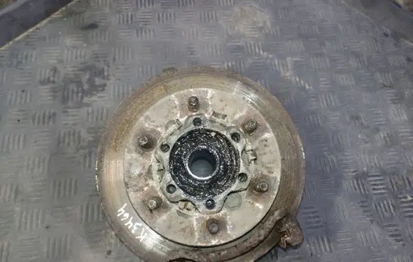 Hyundai Galloper Front wheel hub spindle knuckle