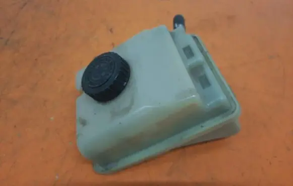 Peugeot Partner Power steering fluid tank/reservoir 9612140880