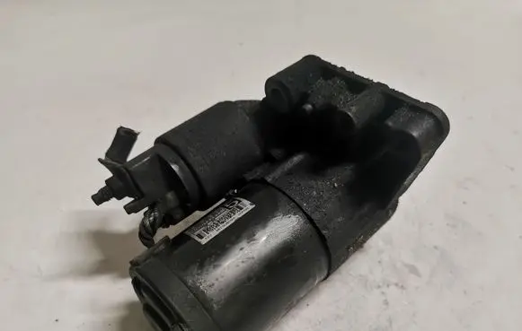 Citroen C4 I Starter motor 9663528880