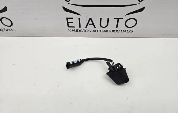 BMW 3 E90 E91 Windshield washer spray nozzle 7131299 8365385 963658