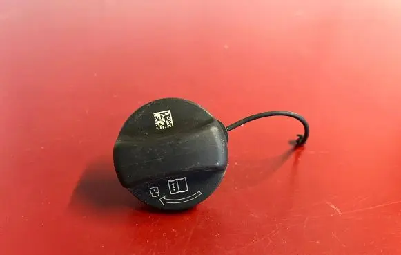 BMW X3 G01 Fuel tank filler cap 7470341