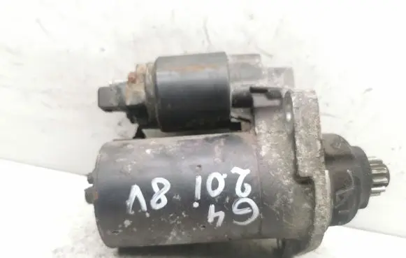 Volkswagen Golf IV Starter motor 02A911023L