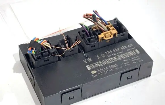 Volkswagen Touran I Central body control module 1K0959433AR