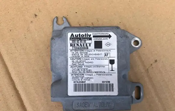 Renault Scenic I Airbag control unit/module 7700430060B