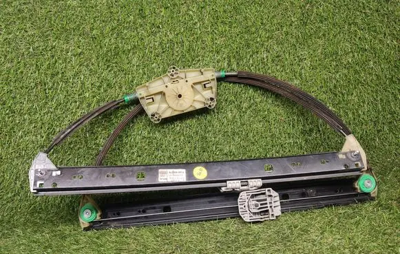 Audi Q7 4L Rear window lifting mechanism without motor 4L0839462A
