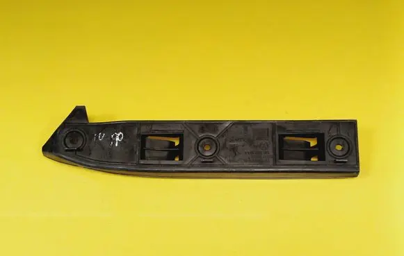 Volkswagen Golf IV Front bumper mounting bracket 1J0807184A