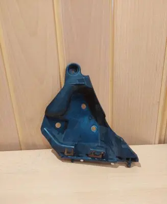 Volvo XC60 Front bumper mounting bracket 30764619