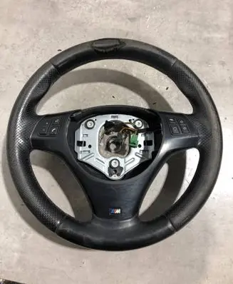 BMW 1 E81 E87 Steering wheel 7839075 783907501 3369E871