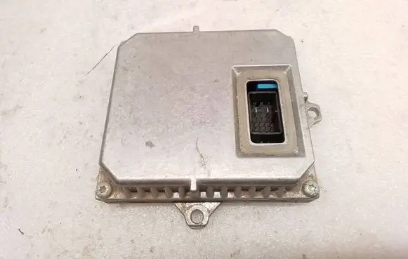 Peugeot 407 Headlight ballast module Xenon 1307329095