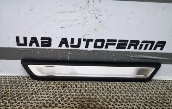 Hyundai i40 Front sill trim cover 858733Z100